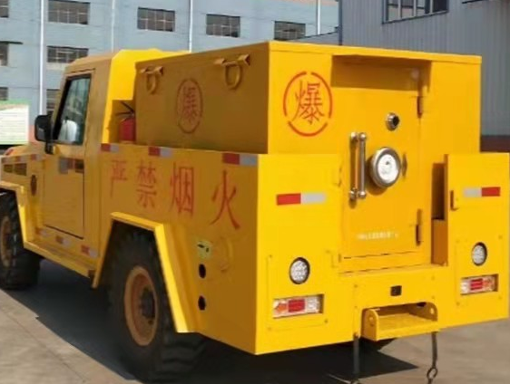 浦城凯龙爆破器材运输车：保障爆破任务的安全运行