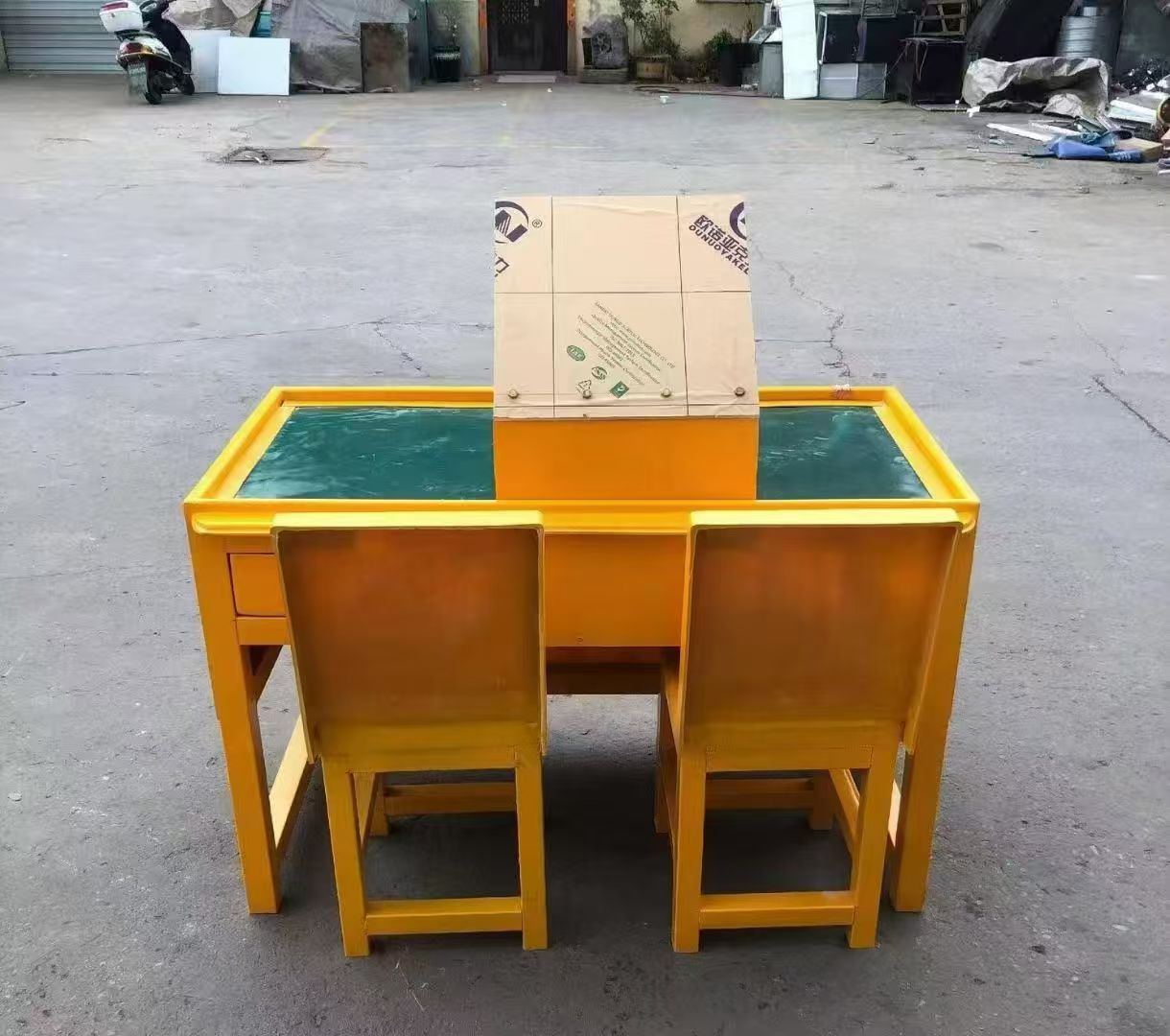 浦城防静电导通桌井下煤矿火工品发放桌：危险品流转的安全守护者